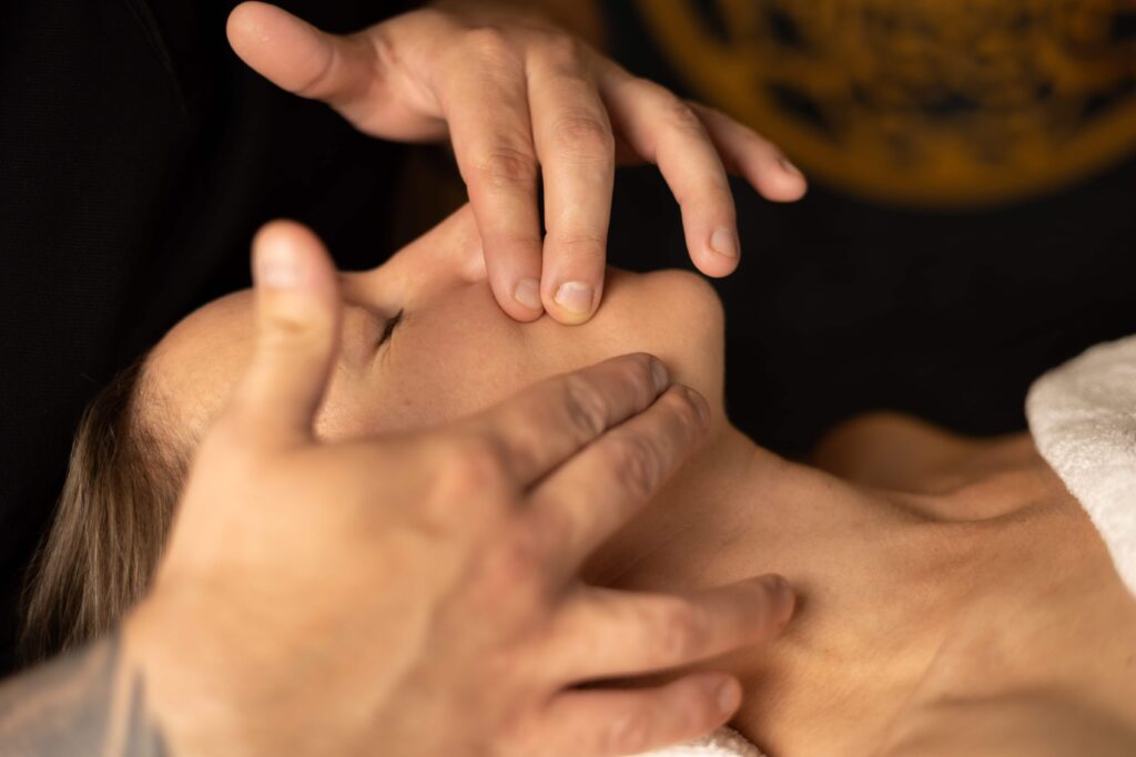 liftingujacy-masaz-twarzy-kobido-jelenia-gora-1